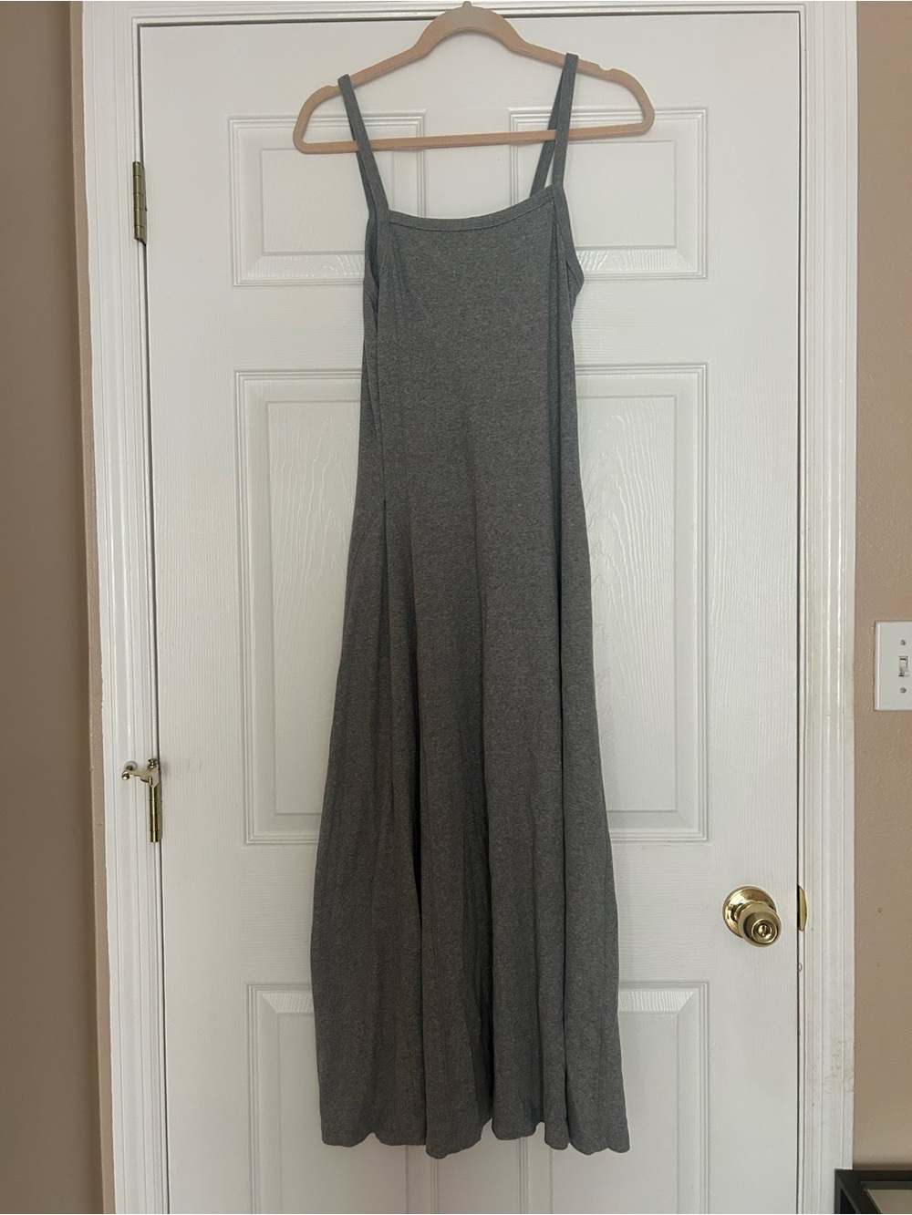 Universal Thread- Gray Maxi Dress - stretchy and ribbed material